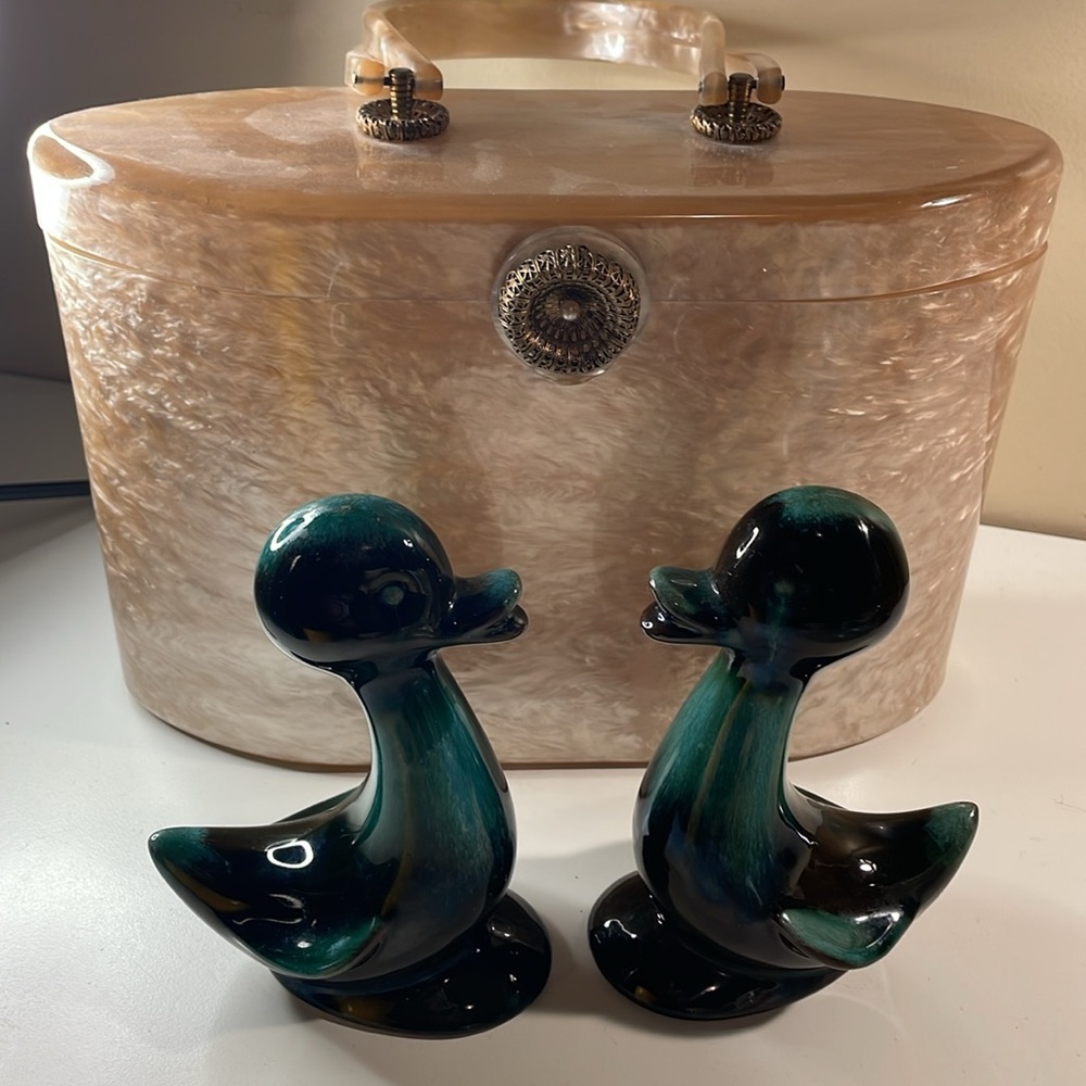 🦆 Vintage Blue Mountain Pottery Duck Figurines - Picture 2 of 9